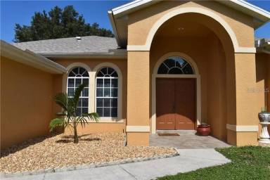 Main picture of 2984 Tusket Ave