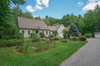 Main picture of 40 Mahlon Ave