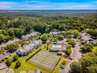 Main picture of Forest Pointe