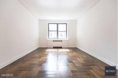 Main picture of 690 Fort Washington