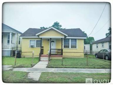 Main picture of 1516 Alabo St