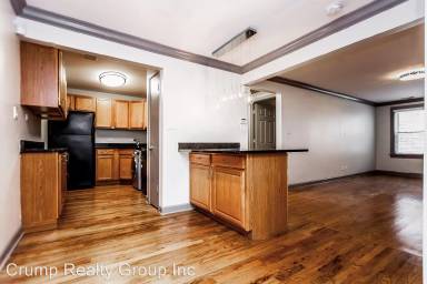Main picture of 4950 S King Dr