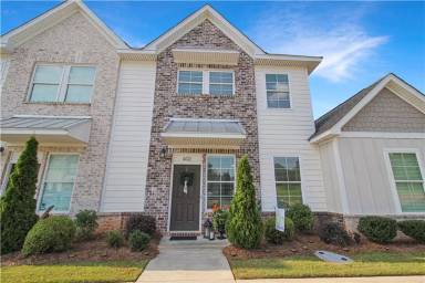 Main picture of 3855 Academy Dr