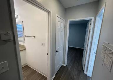Main picture of 1015 2nd St