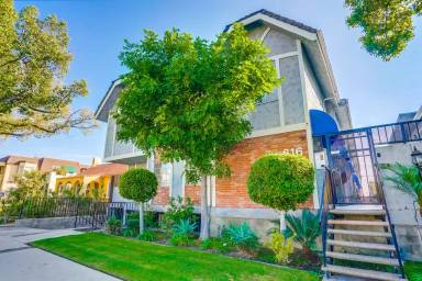 Main picture of 616 W Wilson Ave