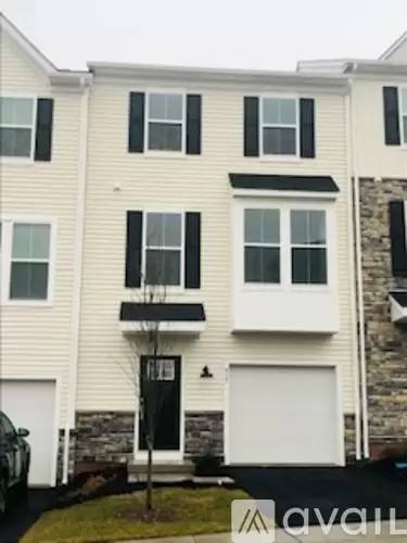 Main picture of 917 Magnolia Ln