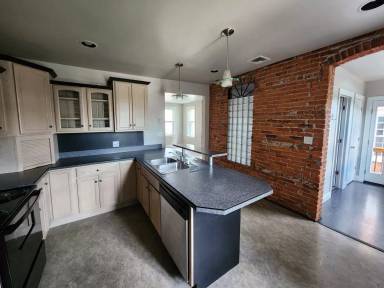 Main picture of 50-54 N Market St