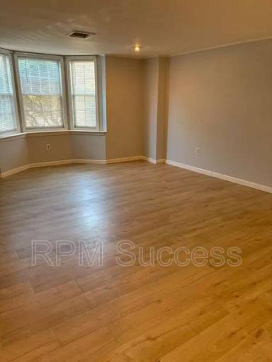 Main picture of 59 Linden St