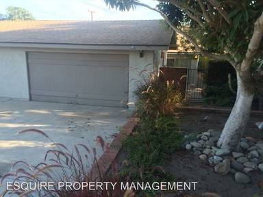 Main picture of 16 Lemon Dr