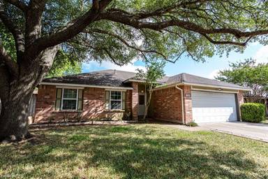 Main picture of 603 Beverly Ln