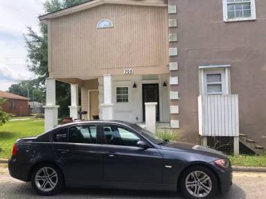 Main picture of 705 South St