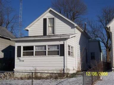 Main picture of 420 S Columbia St