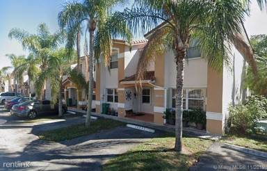 Main picture of 13875 SW 64th St