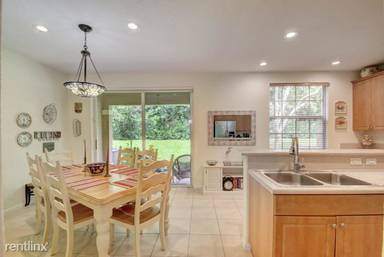 Main picture of 71 Legacy Ct