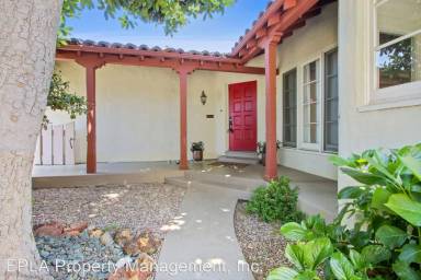 Main picture of 2376 Selby Ave