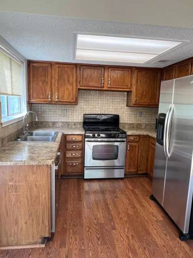 Main picture of 1003 Thousand Oaks Blvd