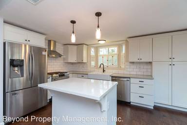 Main picture of 3724 Lenox Ct