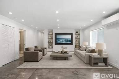 Main picture of 7314 Fallbrook Ave