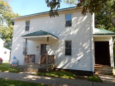 Main picture of 1019 School St