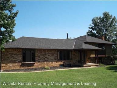 Main picture of 359 Wind Rows Lake Dr