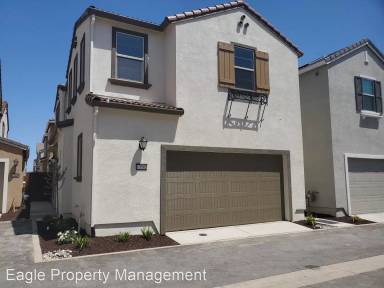 Main picture of 10536-92 Trill Way