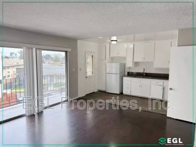 Main picture of 559 Evergreen St