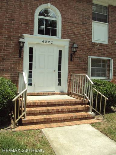 Main picture of 4222 Lake Underhill Rd