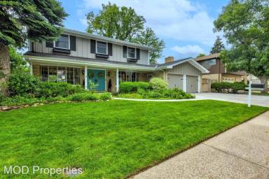 Main picture of 3990 S Syracuse Way