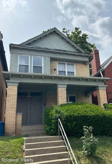 Main picture of 1023 Jancey St