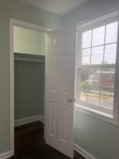 Main picture of 4646 Minnesota Ave NE