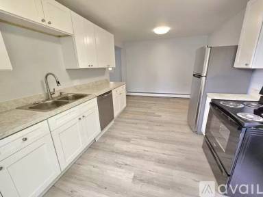 Main picture of 103 N Grant St