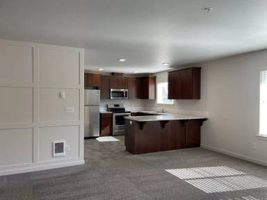 Main picture of 713 SE 2nd St