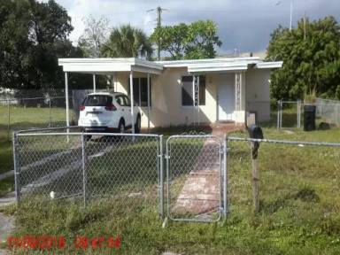Main picture of 729 NW 20th Ave