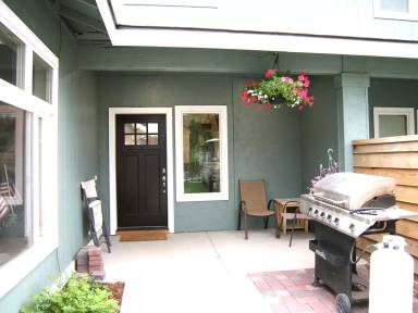 Main picture of 597 NW 8th St