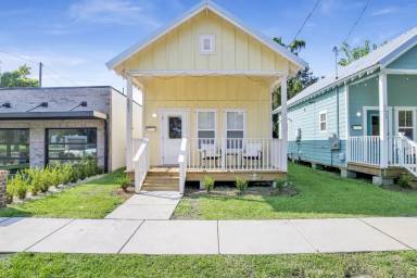 Main picture of 551 Congress St