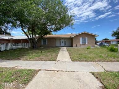 Main picture of 2254 Sussex Dr