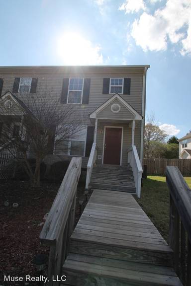 Main picture of 1505 Flintwood Dr