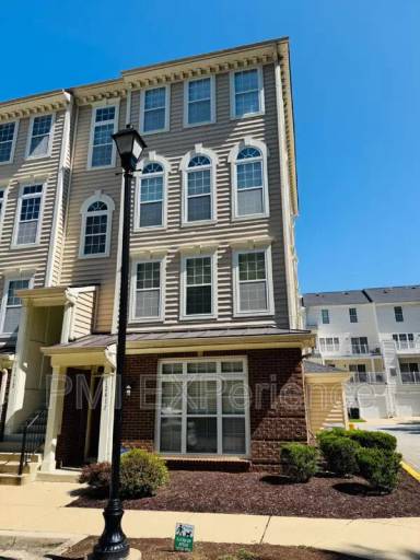 Main picture of 12414 Open View Ln