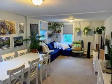 Main picture of 7 Oak St