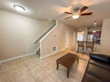 Main picture of 2954 SW 35th Pl