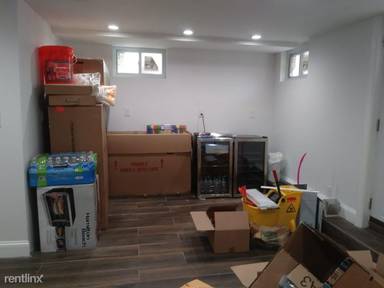 Main picture of 2539 Hubbard St