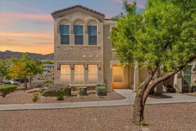 Main picture of Chateau Versailles