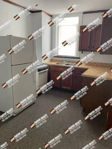 Main picture of 107 N Main St