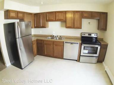 Main picture of 698 Robinson Rd