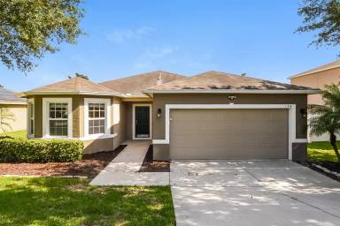 Main picture of 194 Compass Rose Dr