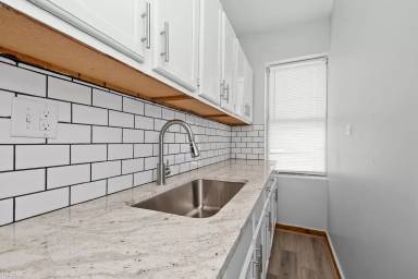 Main picture of 6347 S Kedzie Ave