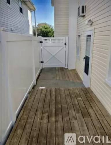 Main picture of 131 Mitchell Ave