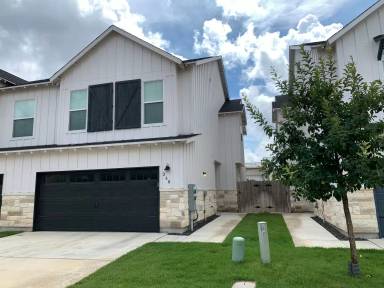 Main picture of 256 Sapphire