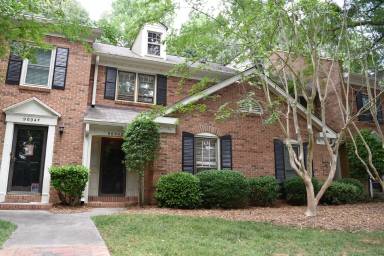 Main picture of 9004 Nolley Ct