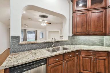 Main picture of 20942 Wind Field Ln